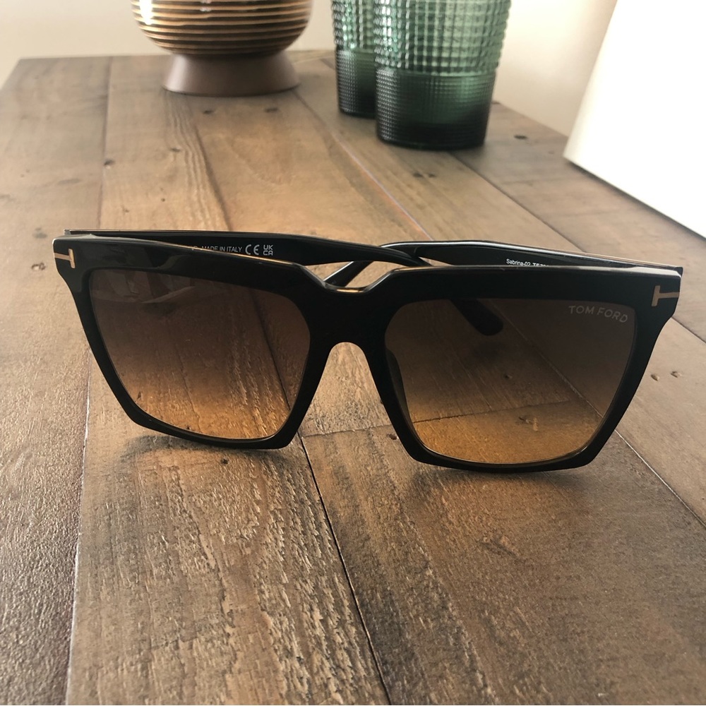 Tom Ford sunglasses NWT - Picture 6 of 6
